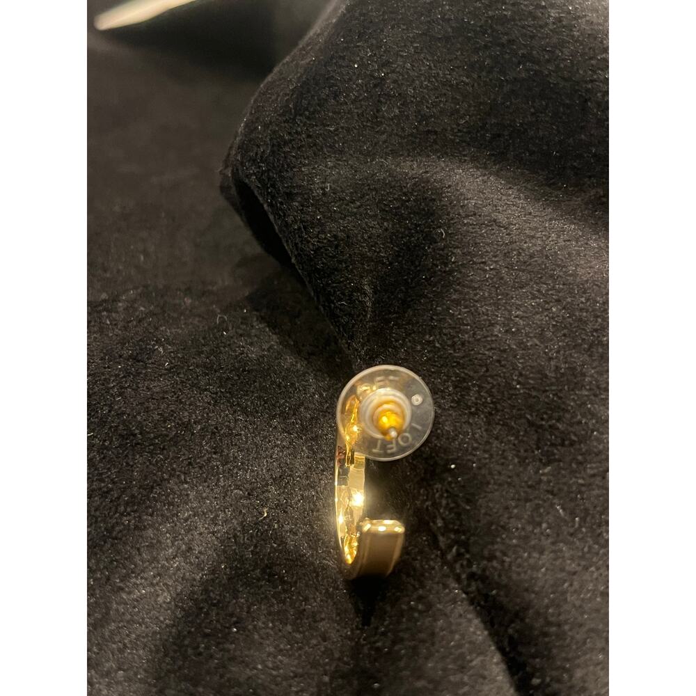 NWT Ann Taylor Loft Brown Enamel and Gold 1" Hoop Earrings with post-back - Picture 5 of 8